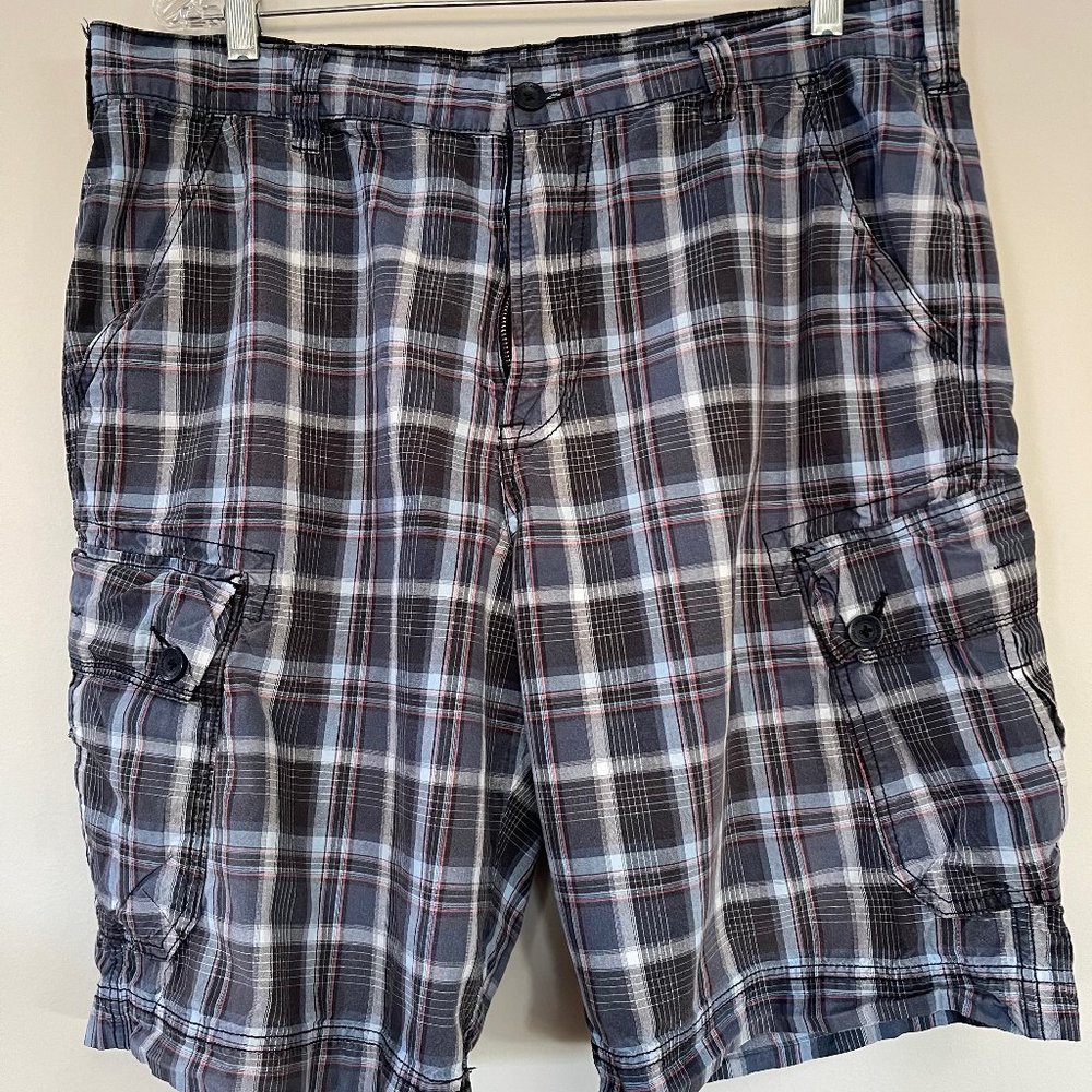 Calvin Klein Blue Plaid 36 Men's Cargo Shorts